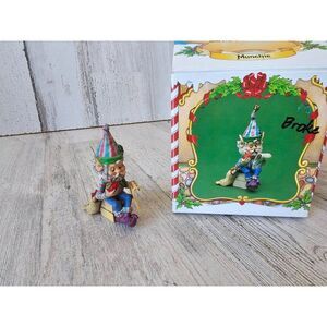Enesco munchie elf North Pole village vintage Sandi zimnicki as is
